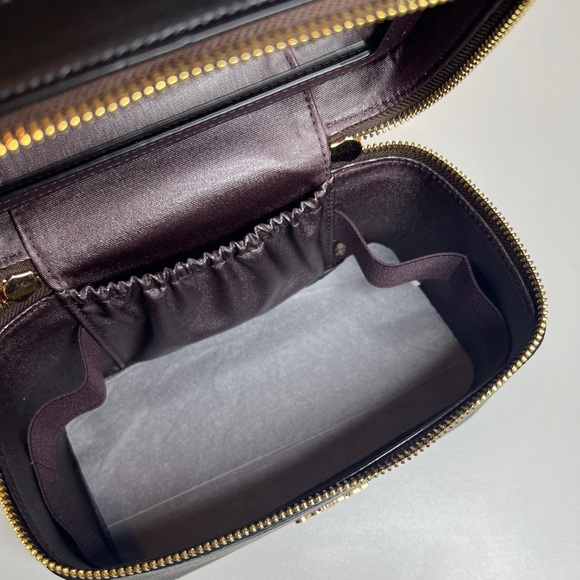 Coach Signature Cosmetic Case / Cosmetic Bag - Picture 8 of 9